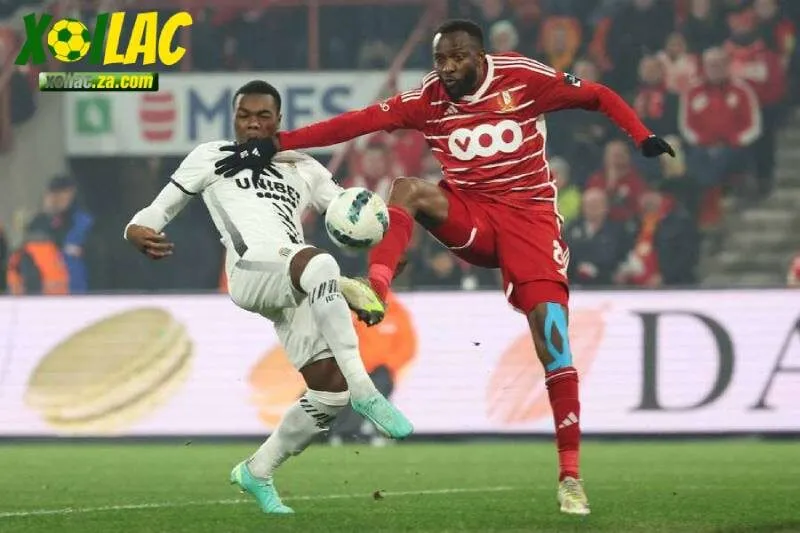  thuộc về Standard Liege 