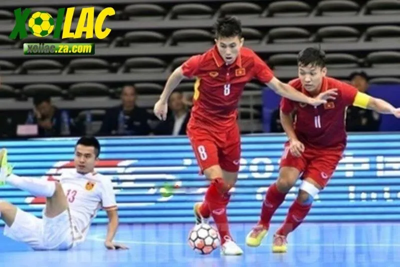 Mỗi hiệp thi đấu bóng đá futsal kéo dài 20 phút